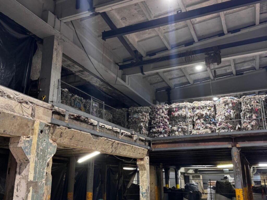 b2c6bb9c-9360-4172-bc17-e877670a27b4